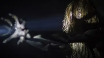 Zasłona do filmu "Baba Jaga" #1069552