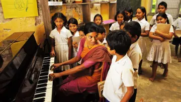 Zasłona do filmu "හෝ ගානා පොකුණ" #969016
