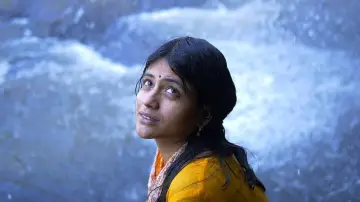 Zasłona do filmu "அருவி" #1157261