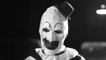 Zasłona do filmu "Masakra w Halloween" #655323