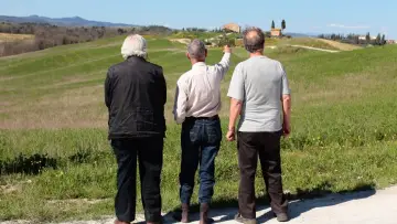 Zasłona do filmu "שלושה אחים ומערה" #1590882