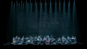 Zasłona do filmu "Hans Zimmer: Live in Prague" #392944