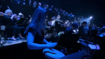 Zasłona do filmu "Hans Zimmer: Live in Prague" #392946