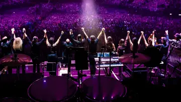 Zasłona do filmu "Hans Zimmer: Live in Prague" #392947