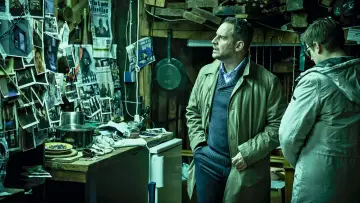 Zasłona do filmu "Odcięci" #360350