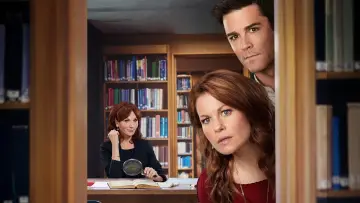 Zasłona do filmu "Dead Over Heels: An Aurora Teagarden Mystery" #1858518