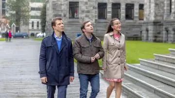 Zasłona do filmu "Signed, Sealed, Delivered: Higher Ground" #425274