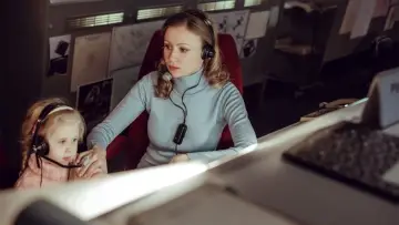 Zasłona do filmu "Salut 7" #240846