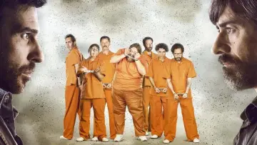 Zasłona do filmu "Smetto quando voglio - Ad honorem" #218375