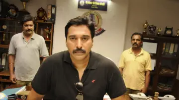 Zasłona do filmu "பகடி ஆட்டம்" #1157300