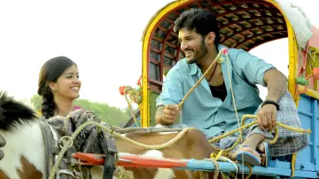 Zasłona do filmu "படைவீரன்" #1163693