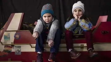 Zasłona do filmu "Mikołaj i spółka" #414251