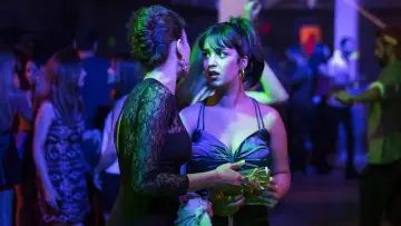 Zasłona do filmu "Piękna i bestie" #1850959
