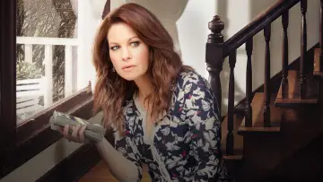 Zasłona do filmu "A Bundle of Trouble: An Aurora Teagarden Mystery" #1855485