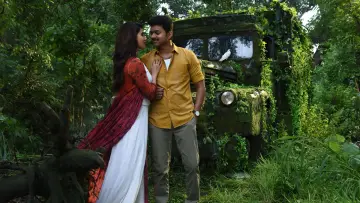 Zasłona do filmu "மெர்சல்" #886051