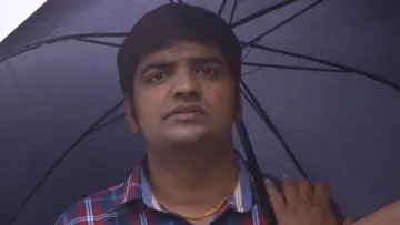 Zasłona do filmu "யார் இவன்" #1158549