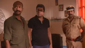 Zasłona do filmu "யார் இவன்" #1158552