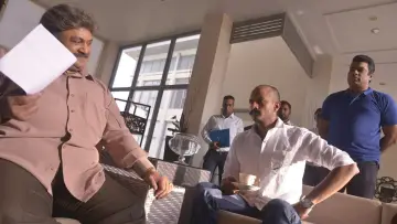 Zasłona do filmu "யார் இவன்" #1158553