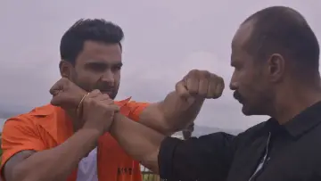 Zasłona do filmu "யார் இவன்" #1158554