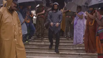 Zasłona do filmu "யார் இவன்" #1158558