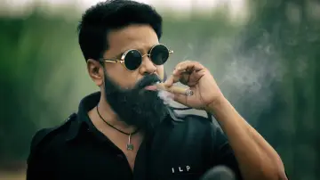 Zasłona do filmu "കമ്മാര സംഭവം" #1158016