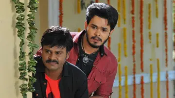 Zasłona do filmu "ఏంజెల్" #1160389