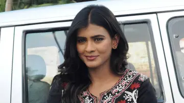 Zasłona do filmu "ఏంజెల్" #1160398