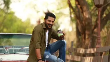 Zasłona do filmu "குலேபகாவலி" #1162116