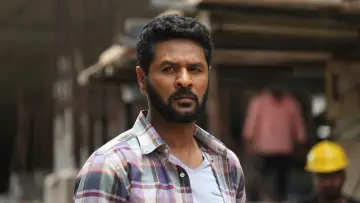 Zasłona do filmu "குலேபகாவலி" #1162119