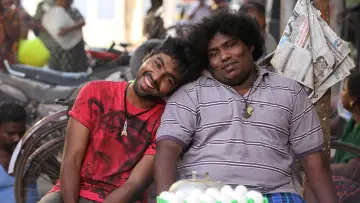 Zasłona do filmu "குப்பத்து ராஜா" #1157539