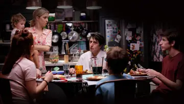 Zasłona do filmu "Mamá se fue de viaje" #1866504