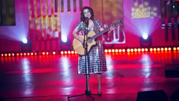 Zasłona do filmu "Especial de Ano Todo com Clarice Falcão" #1263497