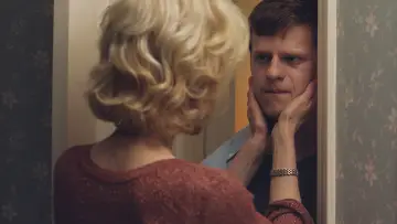 Zasłona do filmu "Wymazać siebie" #245592