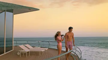 Zasłona do filmu "SPF-18" #1061489