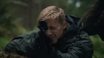 Zasłona do filmu "Kaliber" #998322