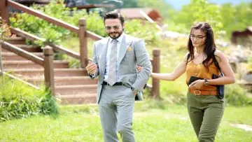 Zasłona do filmu "Ailecek Şaşkınız" #1634686