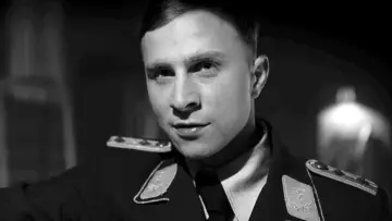Zasłona do filmu "Kapitan" #1165625