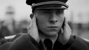 Zasłona do filmu "Kapitan" #234480