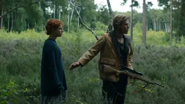 Zasłona do filmu "Pod ciemnymi gwiazdami" #1037518