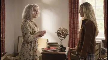 Zasłona do filmu "Pamiątki Claire Darling" #1872994