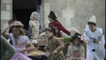 Zasłona do filmu "Pamiątki Claire Darling" #1872996