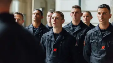 Zasłona do filmu "Ocalić i zginąć" #987783