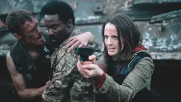 Zasłona do filmu "Apokalipsa Zombie" #317835