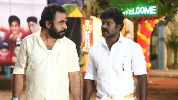 Zasłona do filmu "பள்ளிப் பருவத்திலே" #1163951