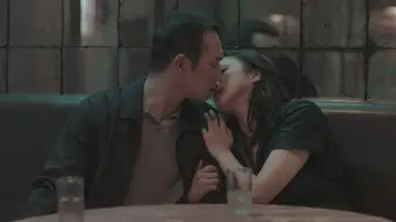 Zasłona do filmu "Długa podróż dnia ku nocy" #1013777