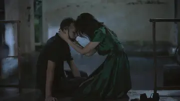Zasłona do filmu "Długa podróż dnia ku nocy" #1013780