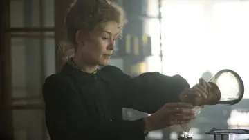 Zasłona do filmu "Skłodowska" #275191
