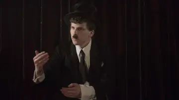 Zasłona do filmu "Niezłomni" #992540
