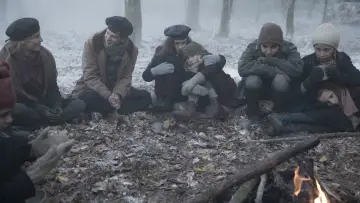 Zasłona do filmu "Niezłomni" #992541