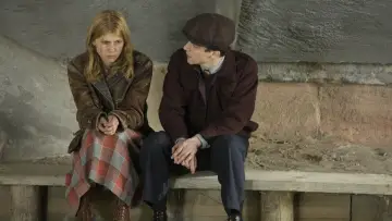 Zasłona do filmu "Niezłomni" #992545